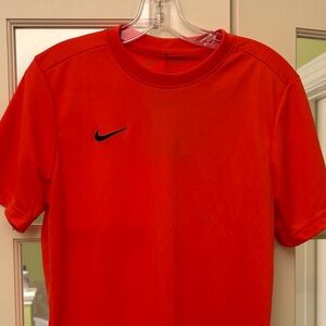 NWT S Nike Bright Orange Athletic dri fit Crew Tee with Black Swoosh mesh back